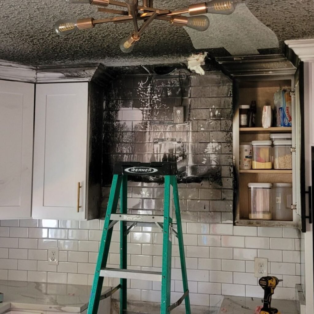 Fire and smoke damage restoration in Central Florida